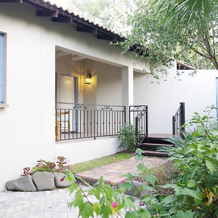 סנדטון Pepper Tree Guest House Rivonia מראה חיצוני תמונה